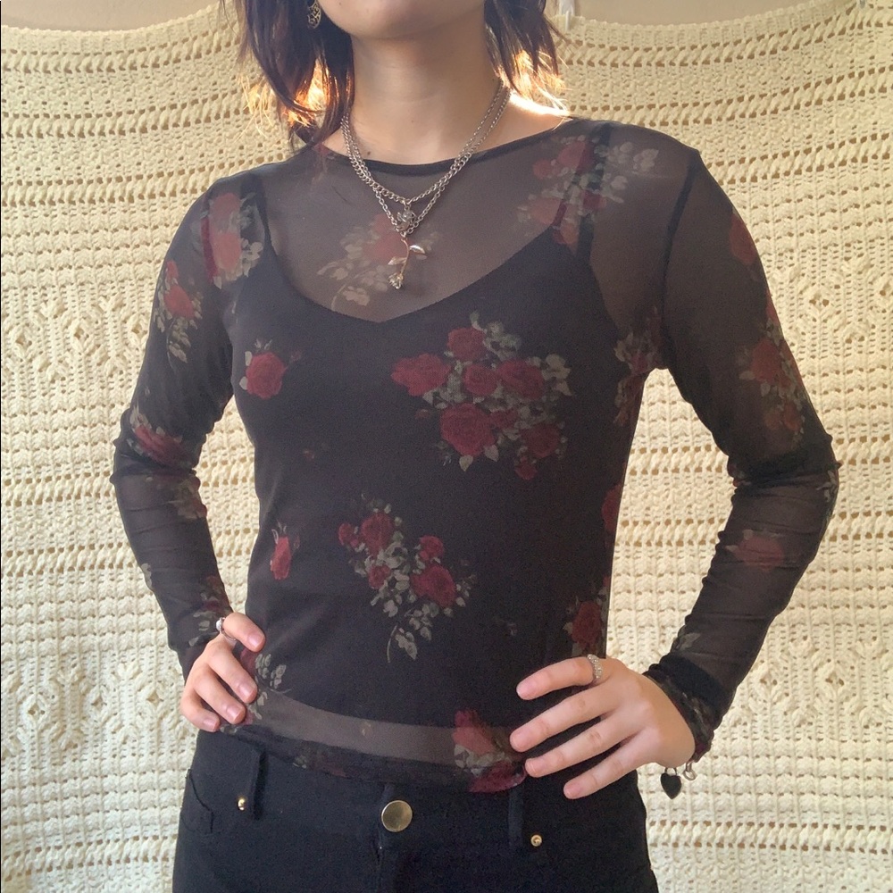 Mesh Long Sleeve With Roses 🥀